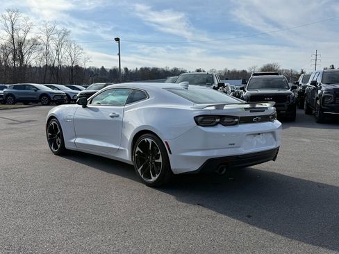 Used 2023 Chevrolet Camaro LT image 4