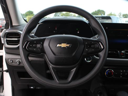 Used 2025 Chevrolet TrailBlazer LT AWD/4WD image 10
