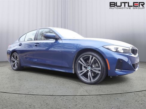 Certified 2023 BMW 330i 330i w/ Driving Assistance Package image 3