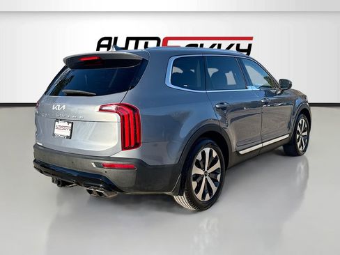 Used 2022 Kia Telluride EX w/ EX Premium Package image 7