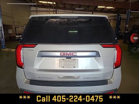 Used 2021 GMC Yukon Denali w/ Denali Premium Package AWD/4WD image 9