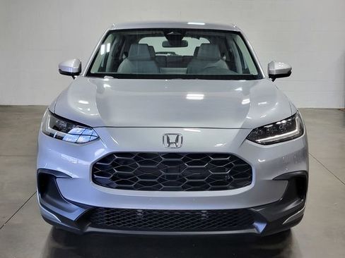 Used 2023 Honda HR-V LX image 3