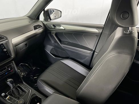 Used 2022 Volkswagen Tiguan SE R-Line image 22