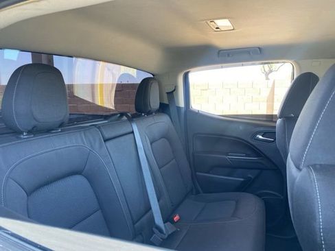 Used 2019 Chevrolet Colorado LT RWD image 6