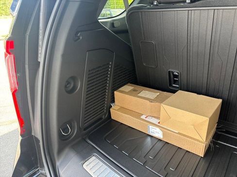 New 2026 GMC Yukon AT4 Ultimate w/ LPO, Floor Liner Package AWD/4WD image 56