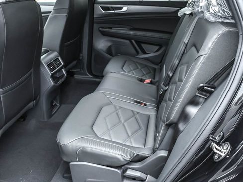 New 2026 Volkswagen Atlas Cross Sport SE image 34