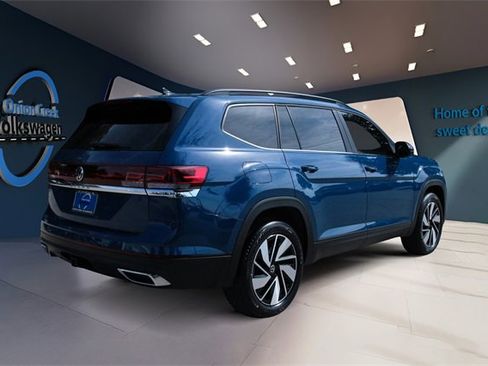 Certified 2025 Volkswagen Atlas SE image 5