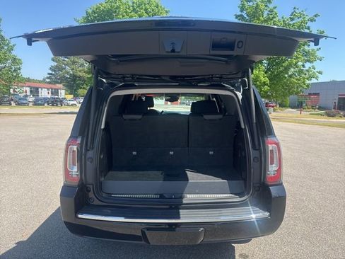 Used 2017 GMC Yukon Denali w/ Open Road Package AWD/4WD image 20