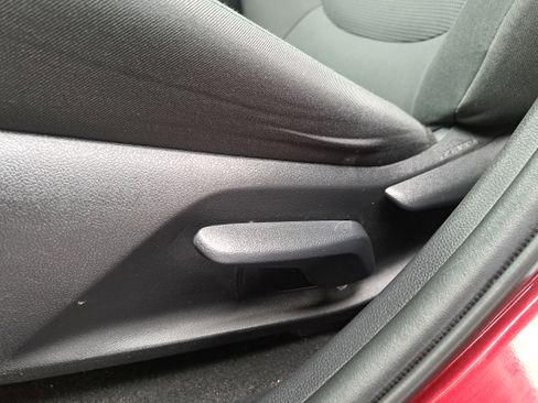 Certified 2020 Toyota RAV4 LE image 17