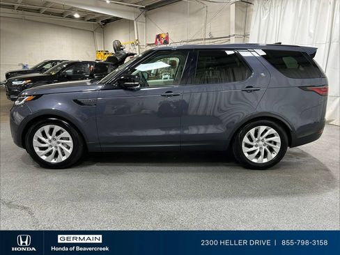 Used 2025 Land Rover Discovery S AWD/4WD image 5