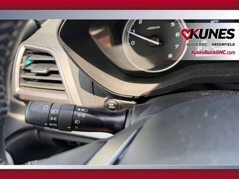 Used 2023 Subaru Forester Premium AWD/4WD image 19