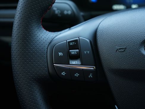 Used 2025 Ford Escape ST-Line image 20