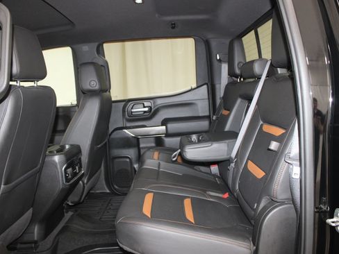 Used 2020 GMC Sierra 1500 AT4 w/ AT4 Premium Package AWD/4WD image 28