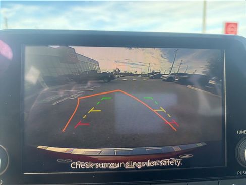 Certified 2022 Nissan Rogue SV image 36