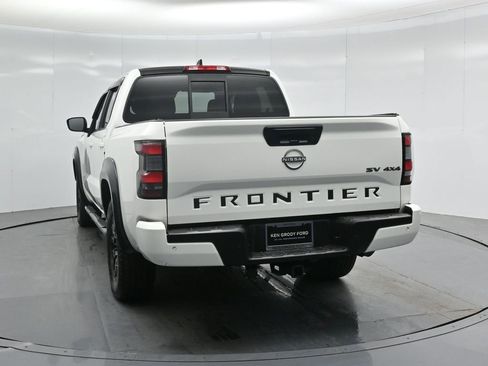 Used 2022 Nissan Frontier SV w/ Technology Package image 28