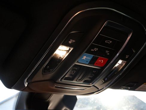Used 2023 Jeep Grand Cherokee Altitude AWD/4WD image 15