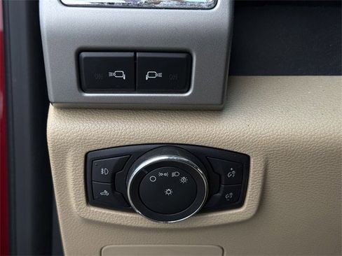 Used 2016 Ford F150 Lariat image 26