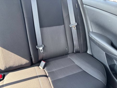 Used 2025 Nissan Sentra SV FWD image 35