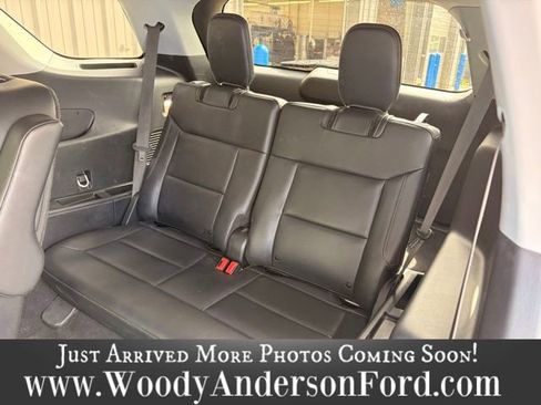 Used 2024 Ford Explorer XLT w/ Equipment Group 202A image 7