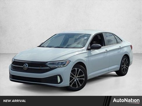 Used 2022 Volkswagen Jetta Sport image 1