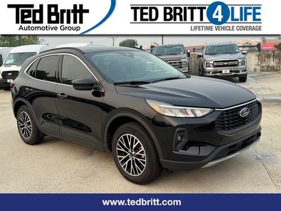 Used 2026 Ford Escape SE w/ Class II Trailer Tow Package