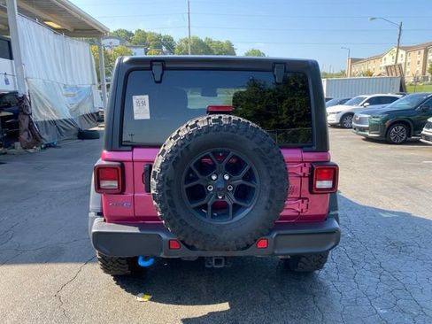 Used 2024 Jeep Wrangler Unlimited AWD/4WD image 6