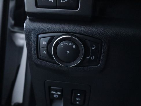 Used 2018 Ford F150 XLT w/ Equipment Group 302A Luxury AWD/4WD image 26