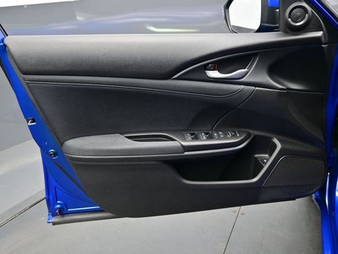 Used 2019 Honda Insight LX image 9