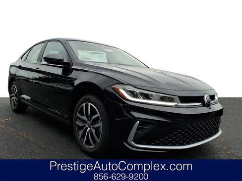 New 2026 Volkswagen Jetta SE image 1