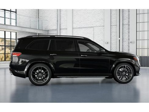 New 2026 Mercedes-Benz GLS 580 4MATIC image 17