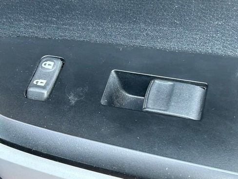 Used 2018 Toyota Tundra SR5 image 33