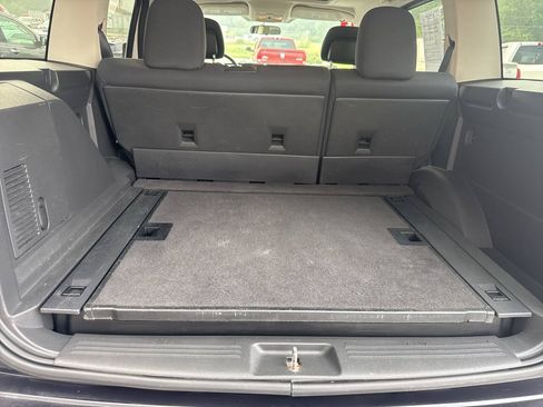 Used 2011 Dodge Nitro Heat w/ Popular Equipment Group AWD/4WD image 19