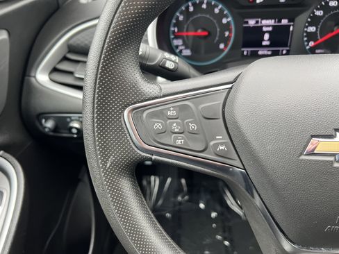 Used 2025 Chevrolet Malibu LT image 26