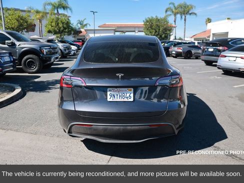 Used 2024 Tesla Model Y Long Range image 4