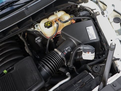 Used 2019 Chevrolet Silverado 1500 LT Trail Boss image 15