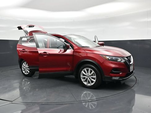 Used 2022 Nissan Rogue Sport SV FWD image 29