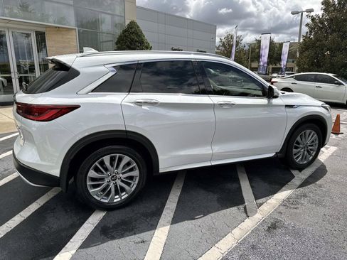Certified 2023 INFINITI QX50 Luxe image 2