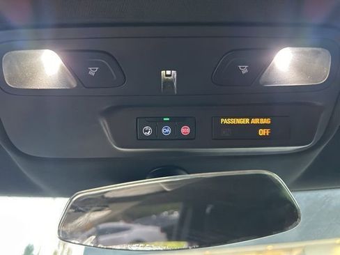 Used 2020 Chevrolet Camaro LT image 19