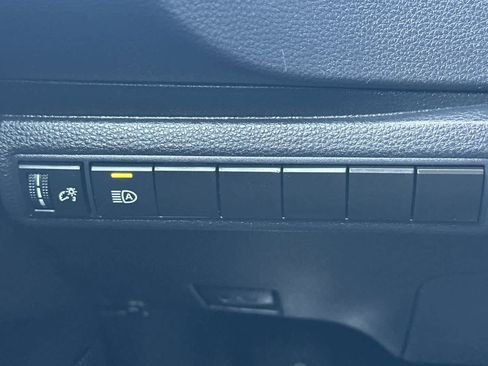 Certified 2024 Toyota Corolla LE image 28