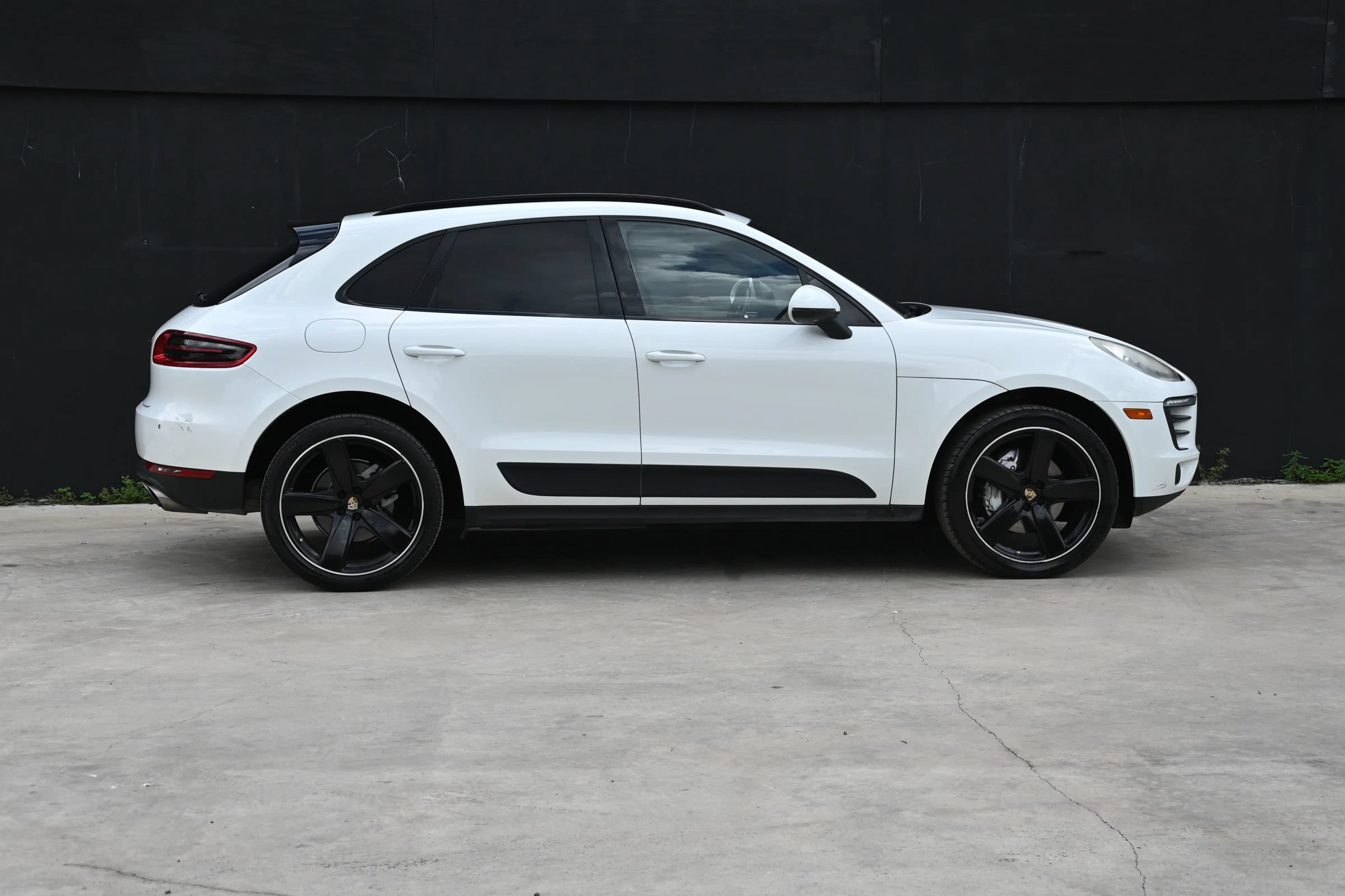 Used 2016 Porsche Macan S AWD/4WD image 8