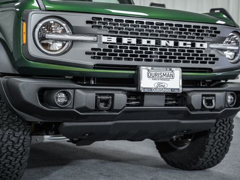 Used 2025 Ford Bronco Badlands image 11