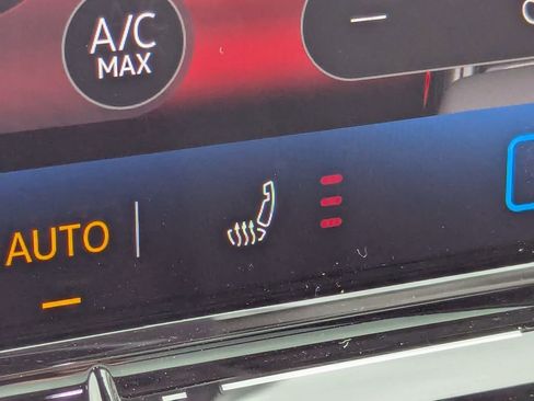 New 2026 Volkswagen Tiguan SE image 21