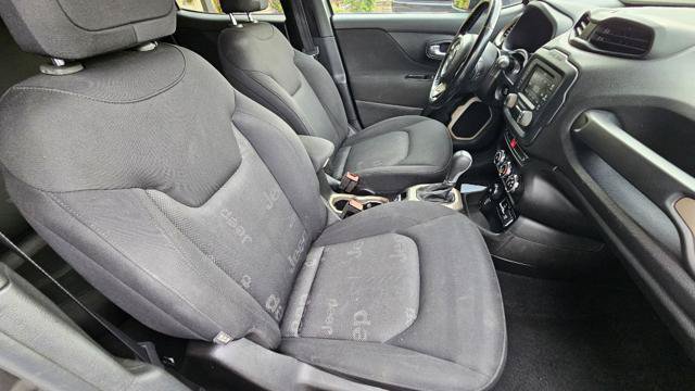 Used 2017 Jeep Renegade Latitude w/ Cold Weather Group AWD/4WD image 29