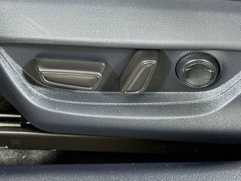 Certified 2025 Toyota Camry SE image 12