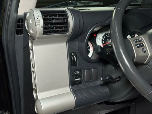 Used 2007 Toyota FJ Cruiser 4WD image 30