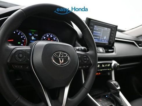 Used 2022 Toyota RAV4 XLE Premium FWD image 10