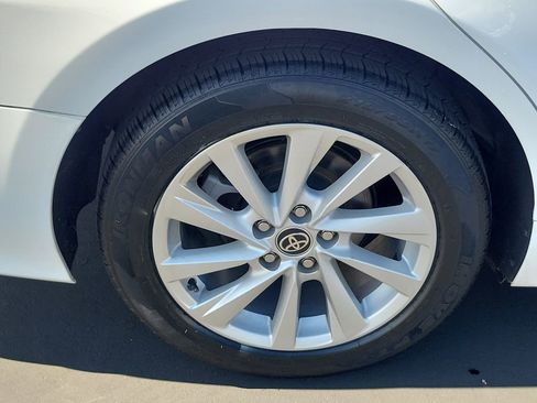 Used 2022 Toyota Camry LE FWD image 28