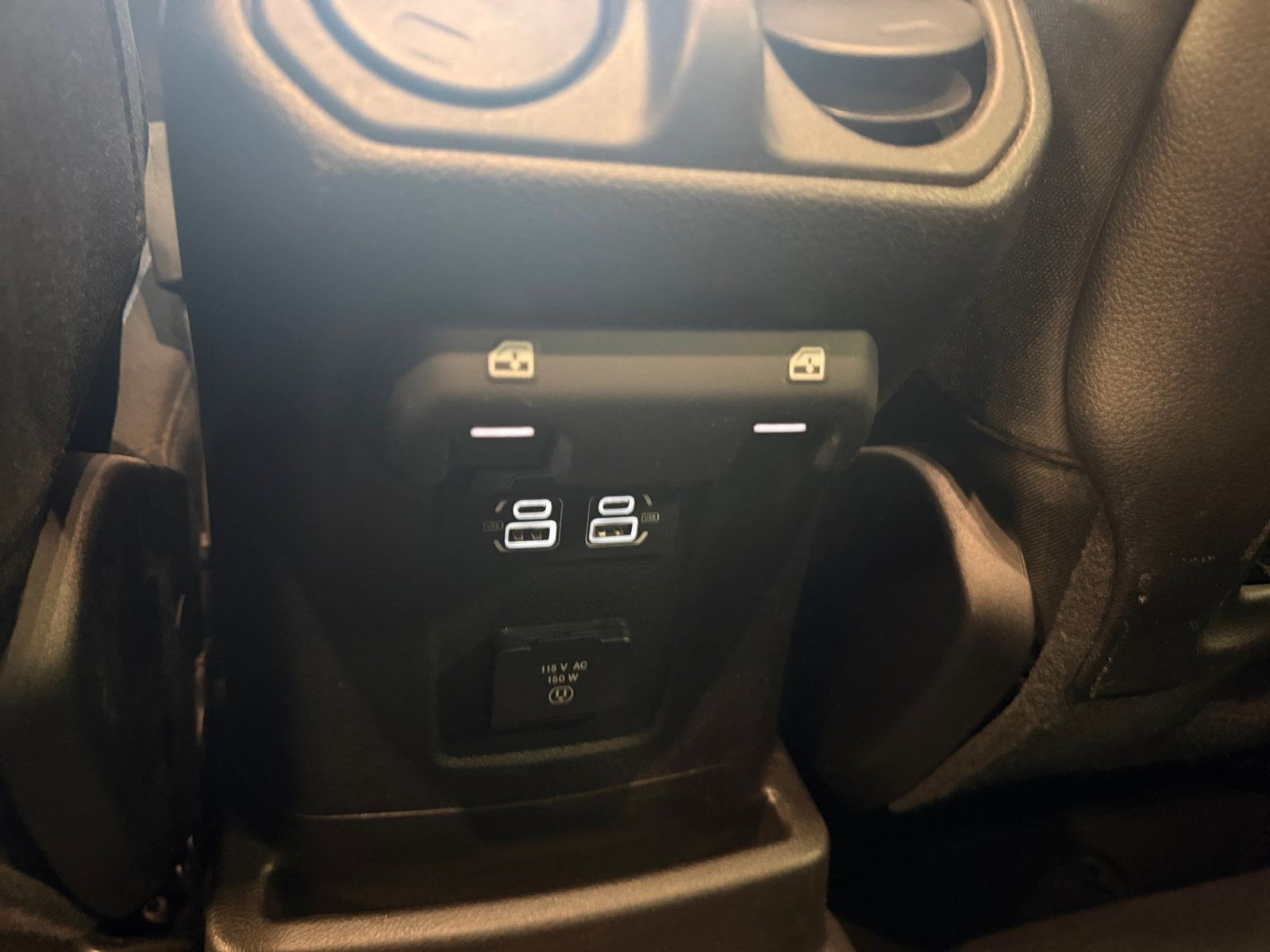 Used 2024 Jeep Wrangler Unlimited Rubicon 4xe AWD/4WD image 31