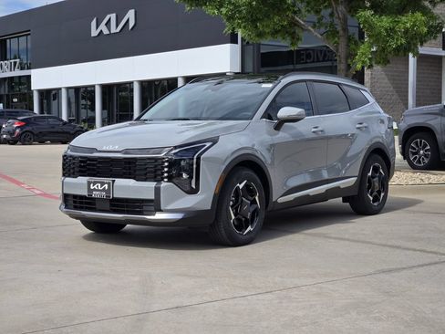 New 2026 Kia Sportage EX FWD image 2