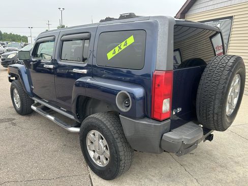Used 2008 HUMMER H3 Luxury AWD/4WD image 7